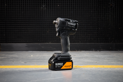 DCF92MP2T-KR 20V MAX / 5.0Ah XR 컴팩트 임팩트 렌치 디월트 맥라렌 에디션 (1/2인치, TSTAK)