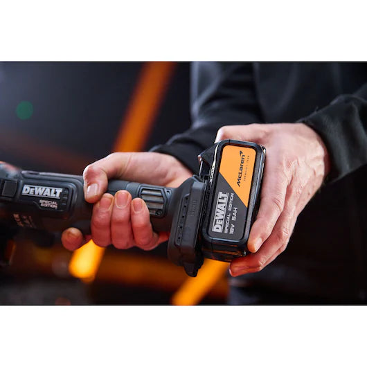 DCG45MP2T-KR 20V MAX / 5.0Ah XR 5인치 충전 그라인더 디월트 맥라렌 에디션 (TSTAK)