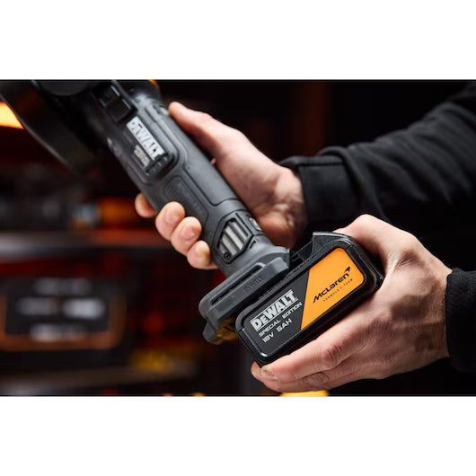 DCG45MP2T-KR 20V MAX / 5.0Ah XR 5인치 충전 그라인더 디월트 맥라렌 에디션 (TSTAK)